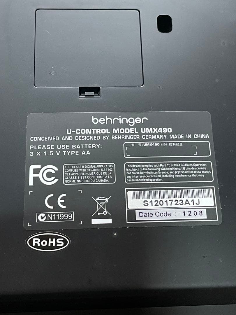 Behringer UMX490 MIDI キーボード