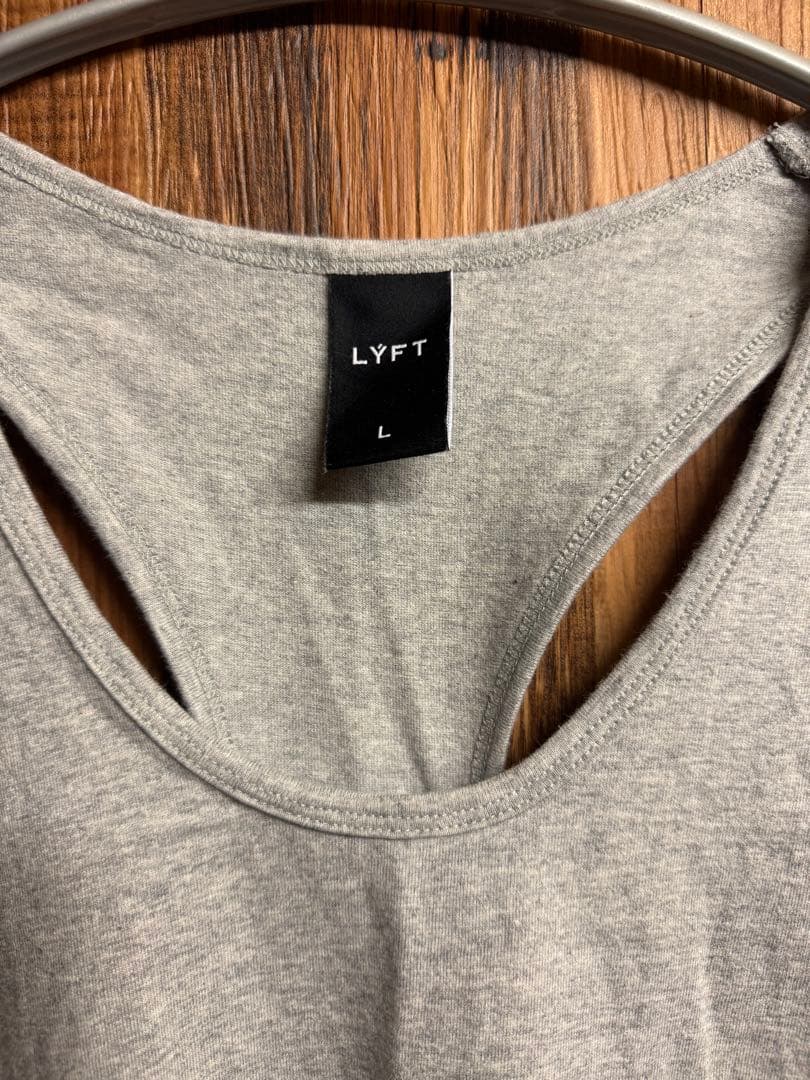 LYFT タンクトップ リフト　ノースリーブ4枚セット　lift　tシャツ