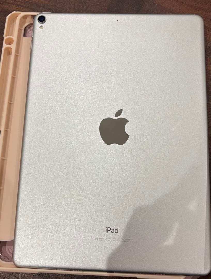 iPad Pro (10.5インチ) シルバー 64GB 本体 整備済品