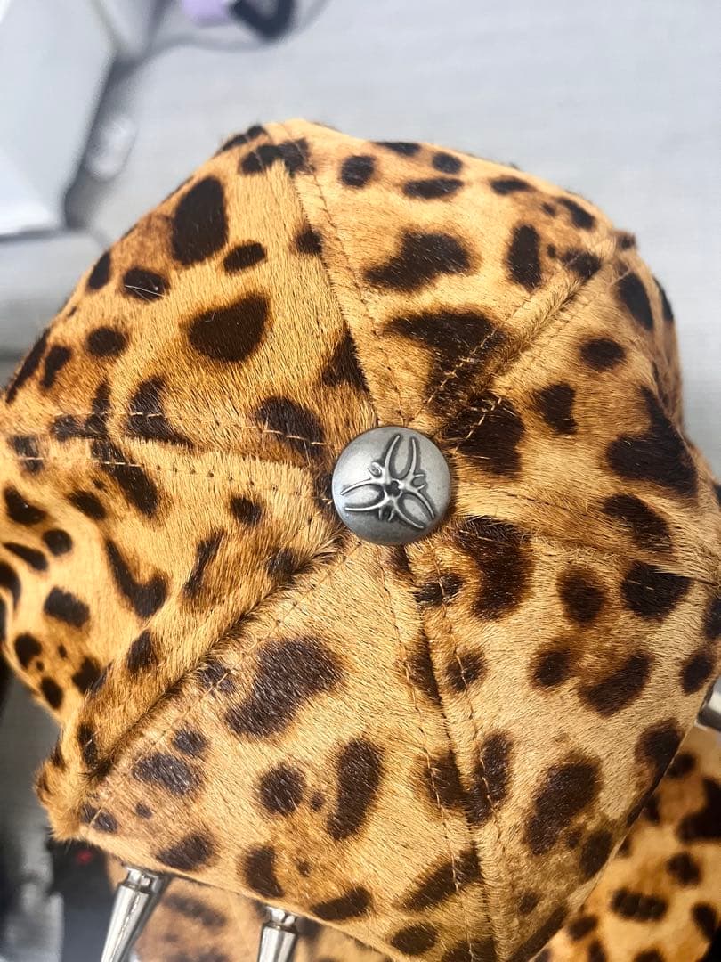 完全正規品 cozy worldwideCOZY SPIKED LOGO CAP