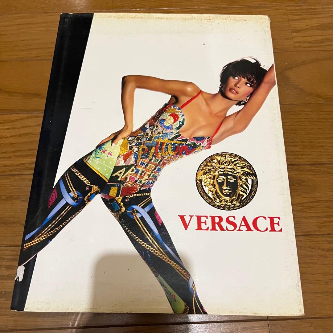 VERSACE signatures 洋書 ヴェルサーチ ベルサーチ