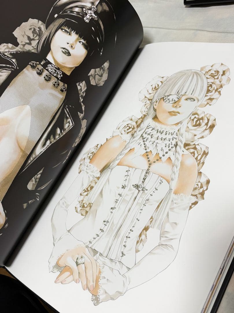 小畑健　blanc et noir