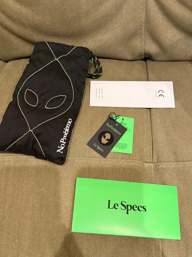 Le specs X No Problemo スポーツサングラス 男女兼用