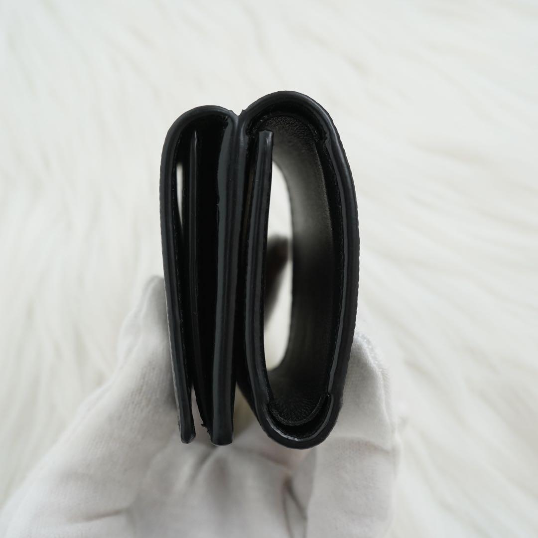 新品未使用品　箱付き　SAINT LAURENT 三つ折り財布　ロゴグラム　黒