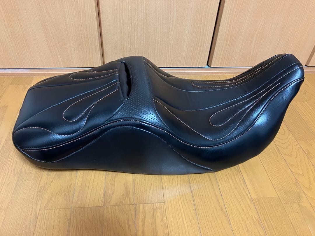 【タイムセール‼️大特価‼️】【送料込‼️】【美品】ハーレー バイク カスタムシート