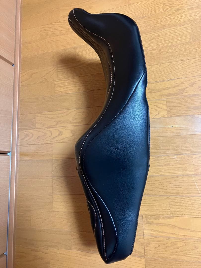 【タイムセール‼️大特価‼️】【送料込‼️】【美品】ハーレー バイク カスタムシート