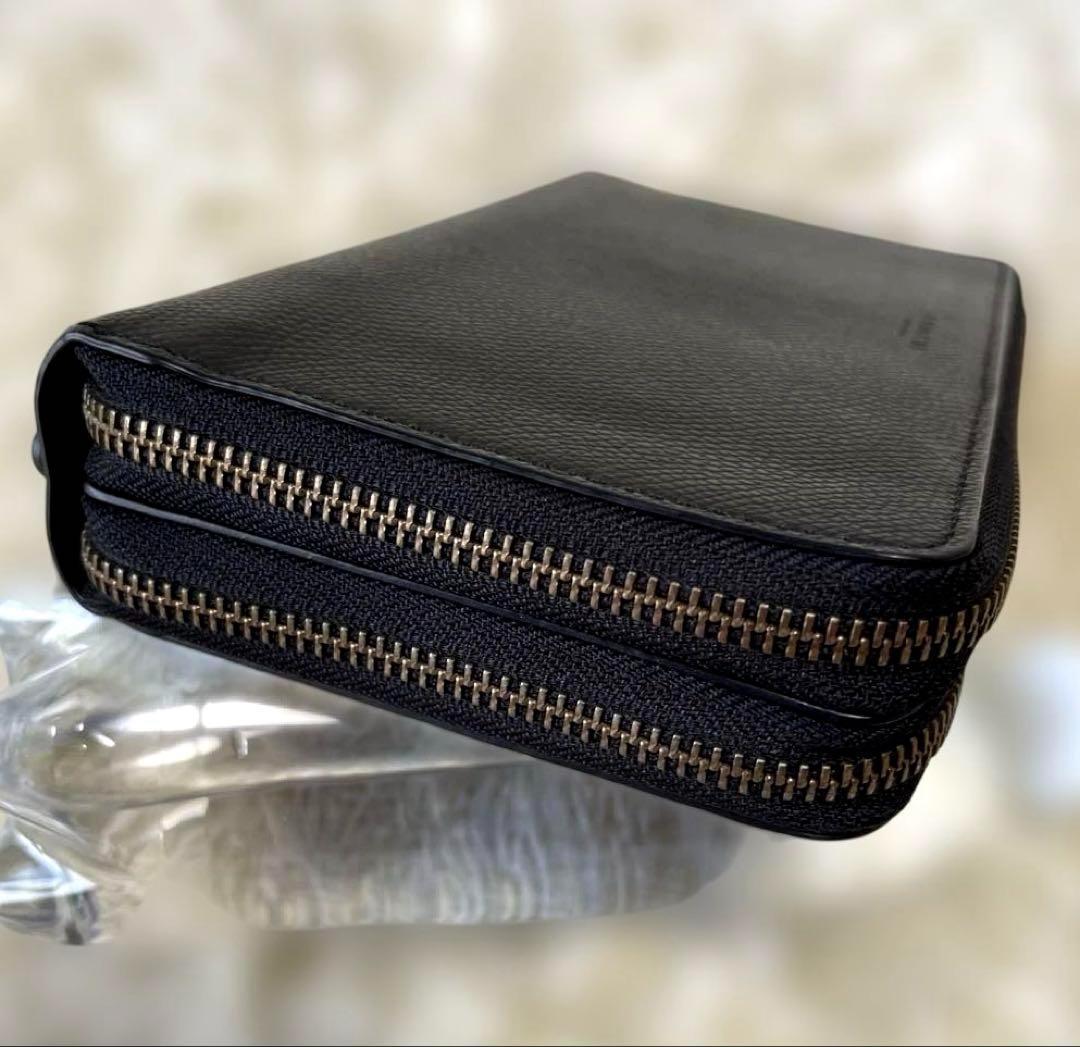 コーチ　クラッチバッグ　トラベルオーガナイザー　ジップ長財布　ブラック黒　収納多