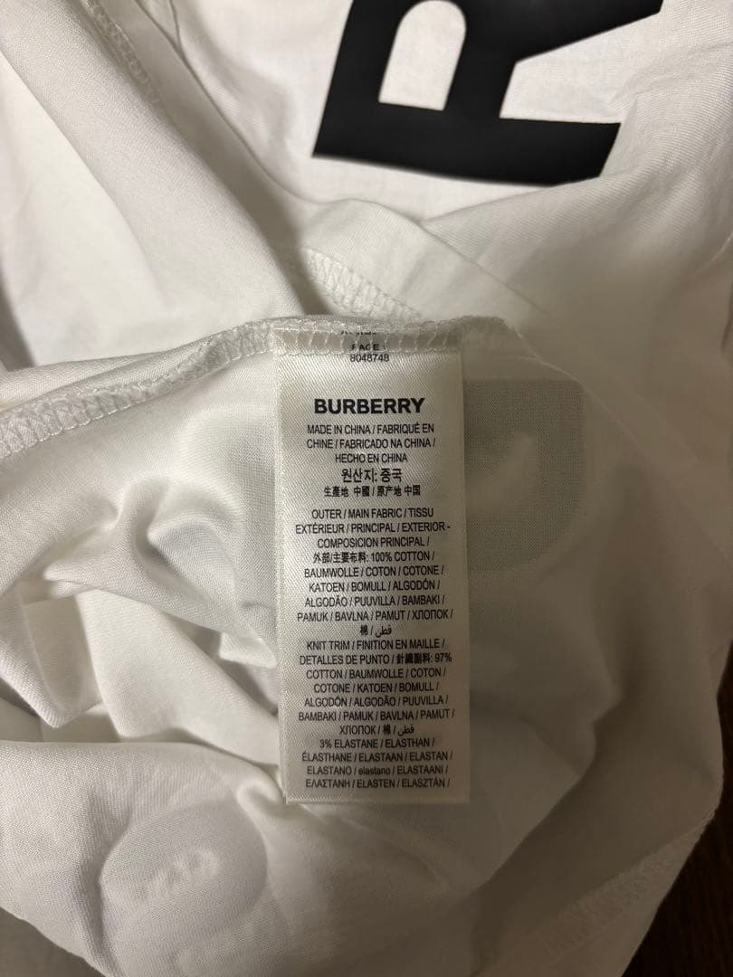 バーバリー Tシャツ 半袖カットソー