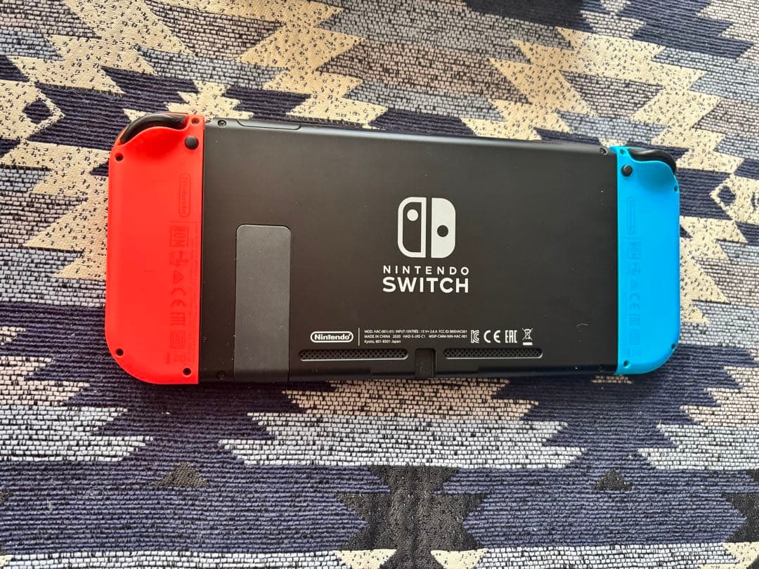 【美品】Nintendo Switch ネオンブルー/レッド 本体