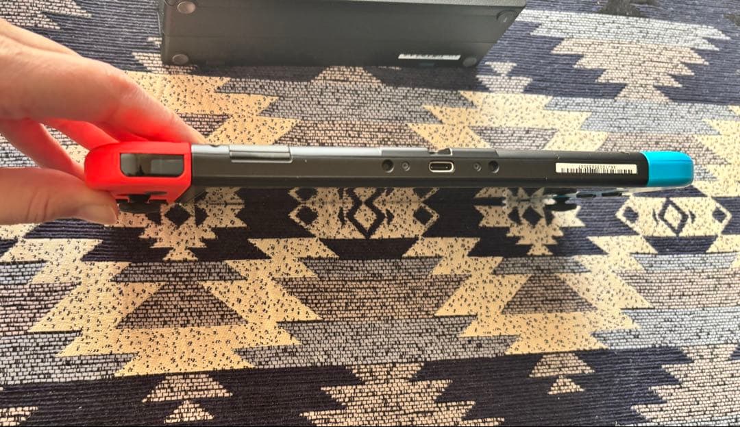 【美品】Nintendo Switch ネオンブルー/レッド 本体