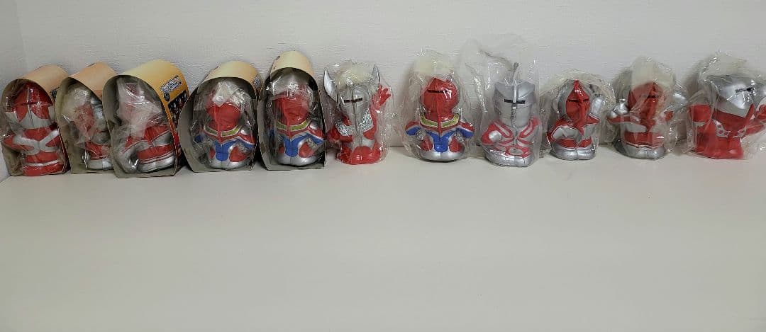 【レア物】11個セット ウルトラマン　ソフビ　貯金箱