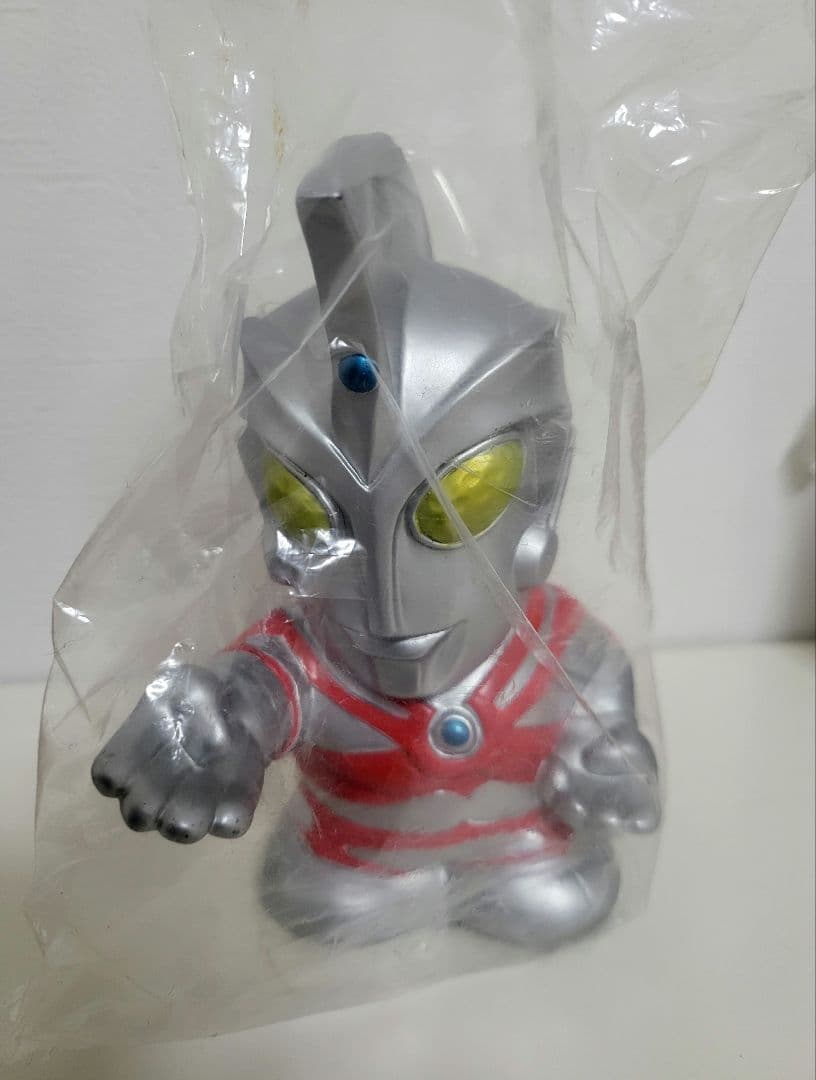 【レア物】11個セット ウルトラマン　ソフビ　貯金箱