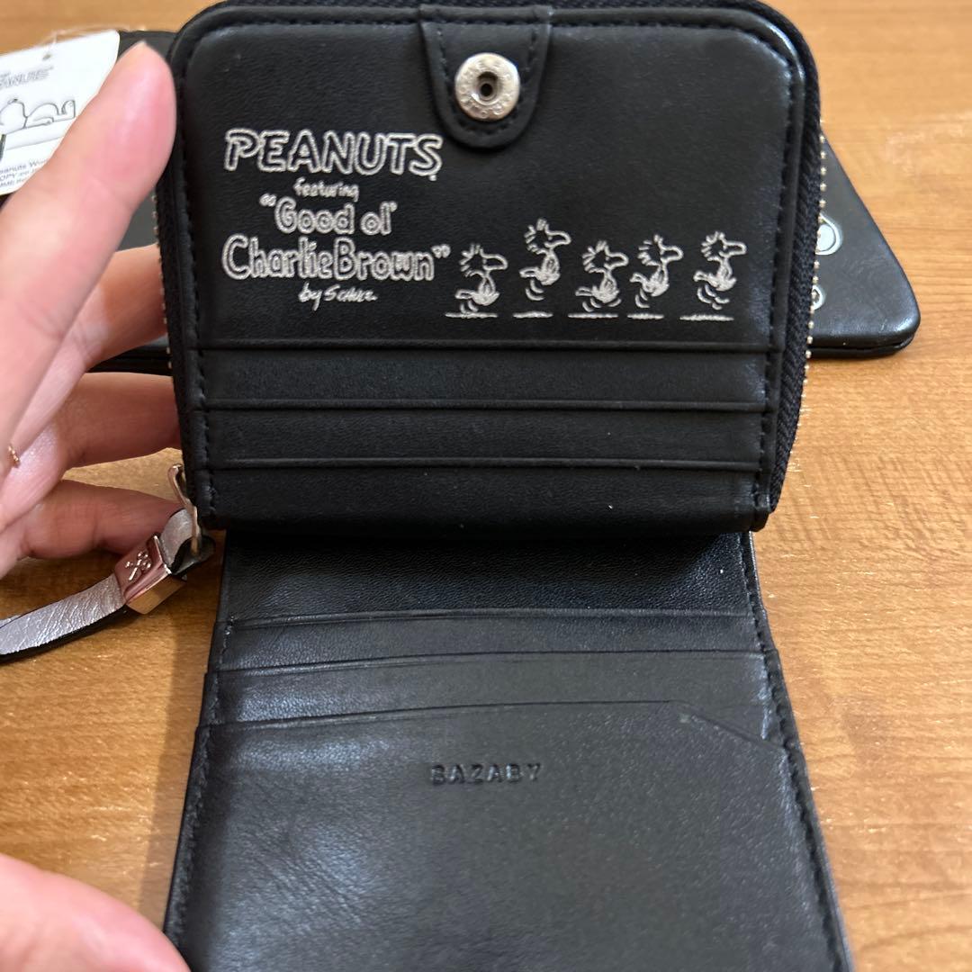 スヌーピー 二つ折り財布 ・ポーチ2点セット美品　サザビー　SAZABY 皮革製
