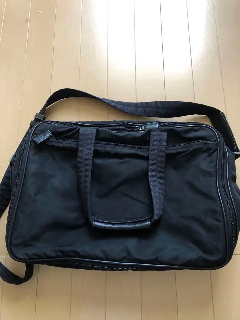 【難あり】PRADA ブラック 旅行バッグ