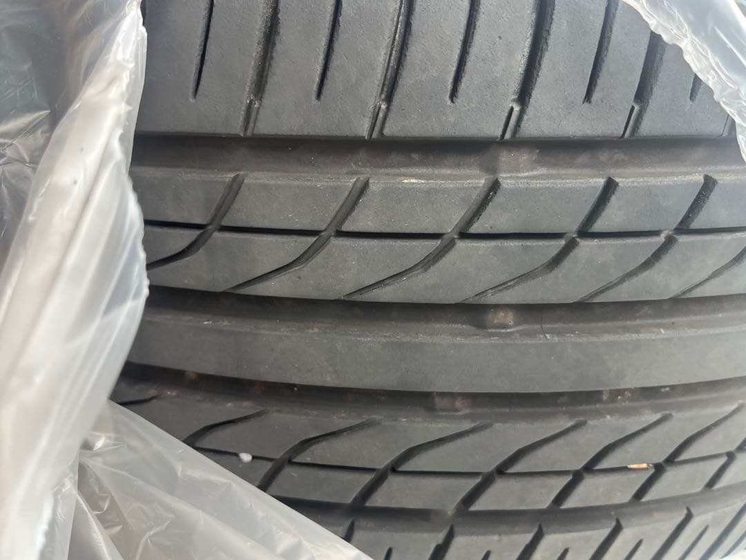 プリウス　215/45R17