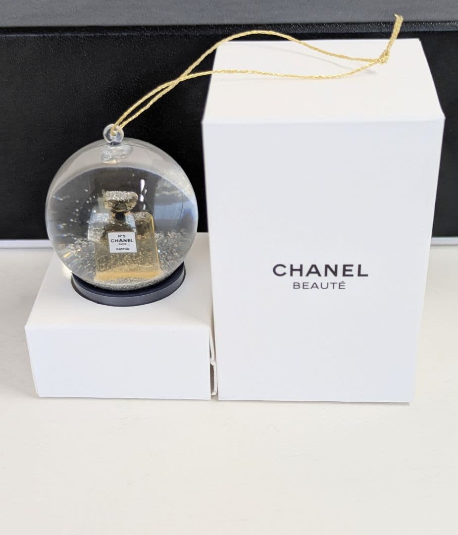 CHANELシャネル　【美品】 No.5 スノードーム
