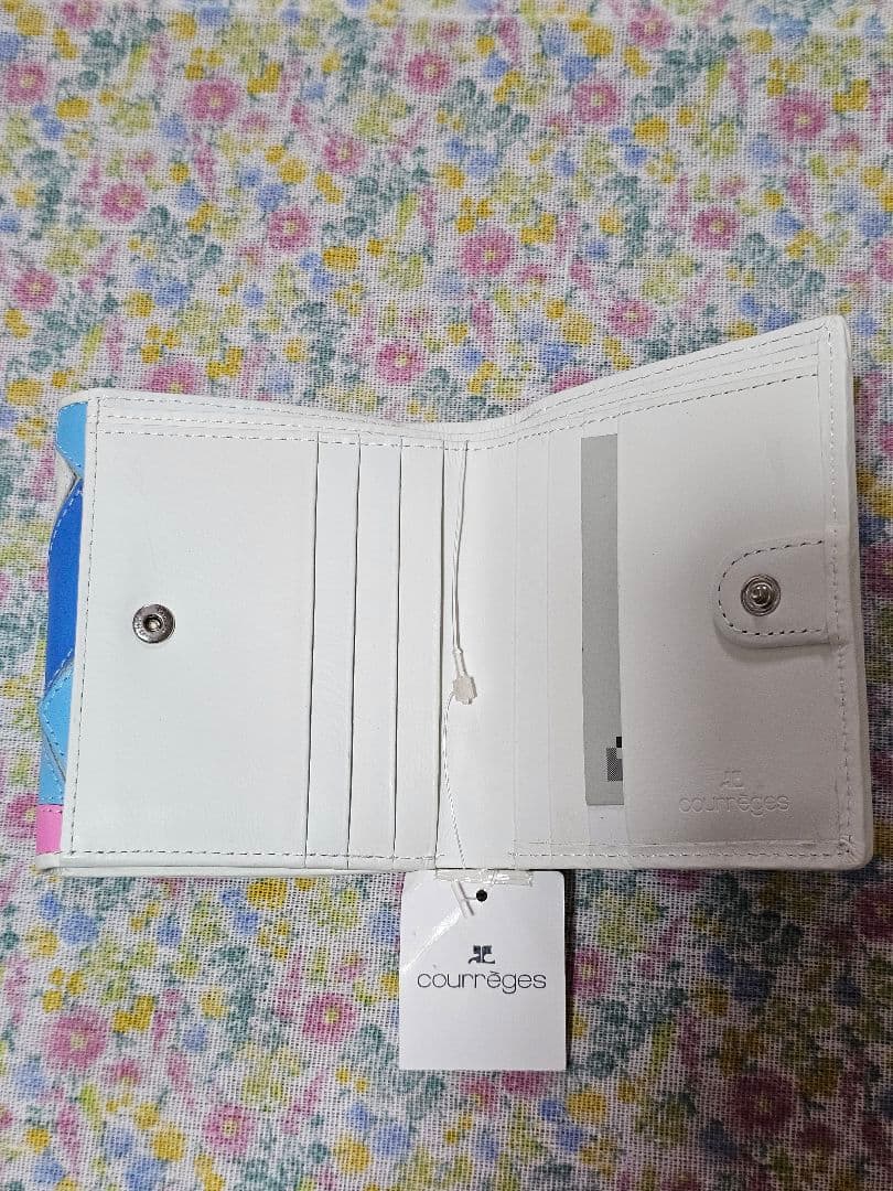 courrèges 二つ折り財布 カラフル