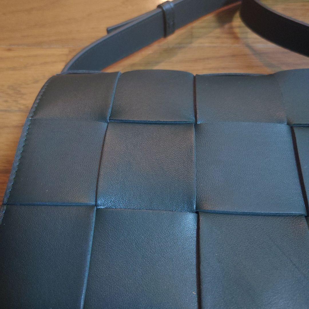 BOTTEGA ショルダーバッグ カーキ レザー