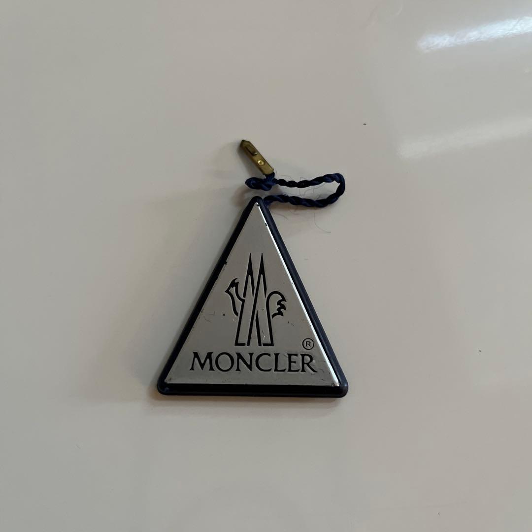 MONCLERベージュ フード付きロングコート