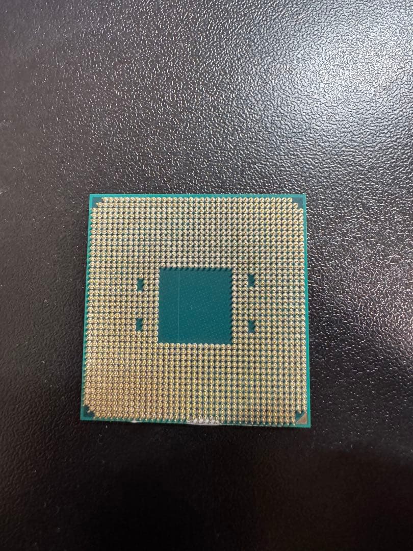 疲*民様 AMD Ryzen 7 3800XT CPU 本体