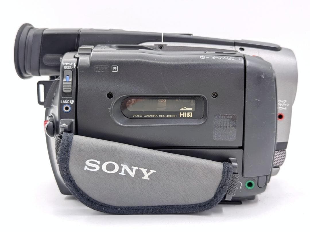 8mmテープのダビングに！SONY ソニービデオカメラ CCD-TRV91 02