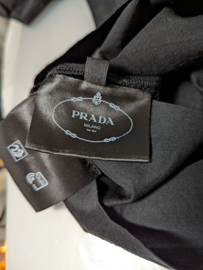 PRADA ブラック Tシャツ 専用です。