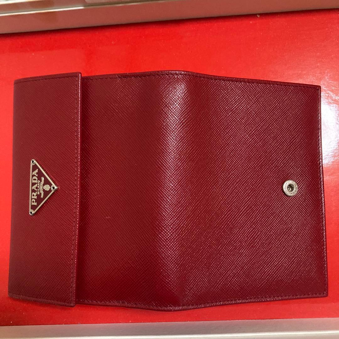超美品✨プラダ　サフィアーノ　PRADA レッド 二つ折り財布