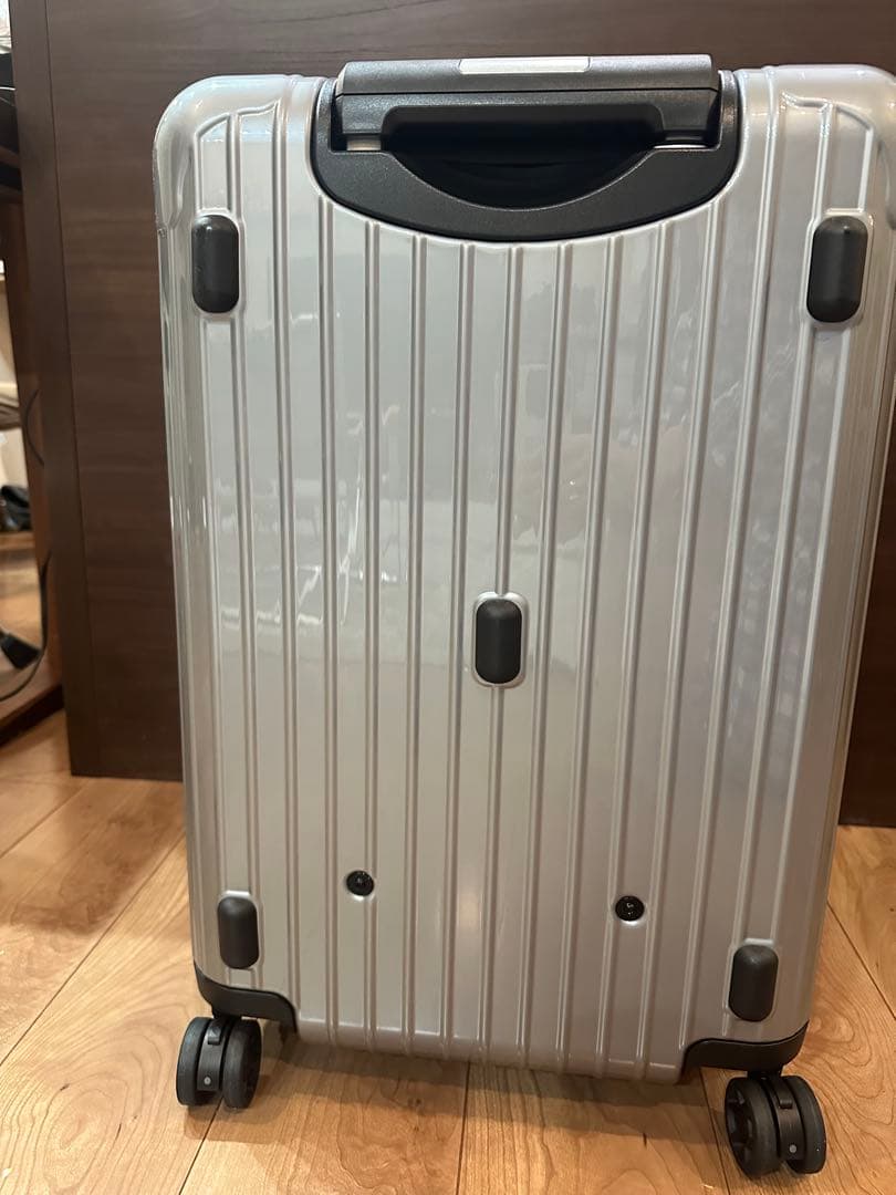 Yyさま専用　PORSCHE　RIMOWA　スーツケース　４輪　シルバー　７４Ｌ