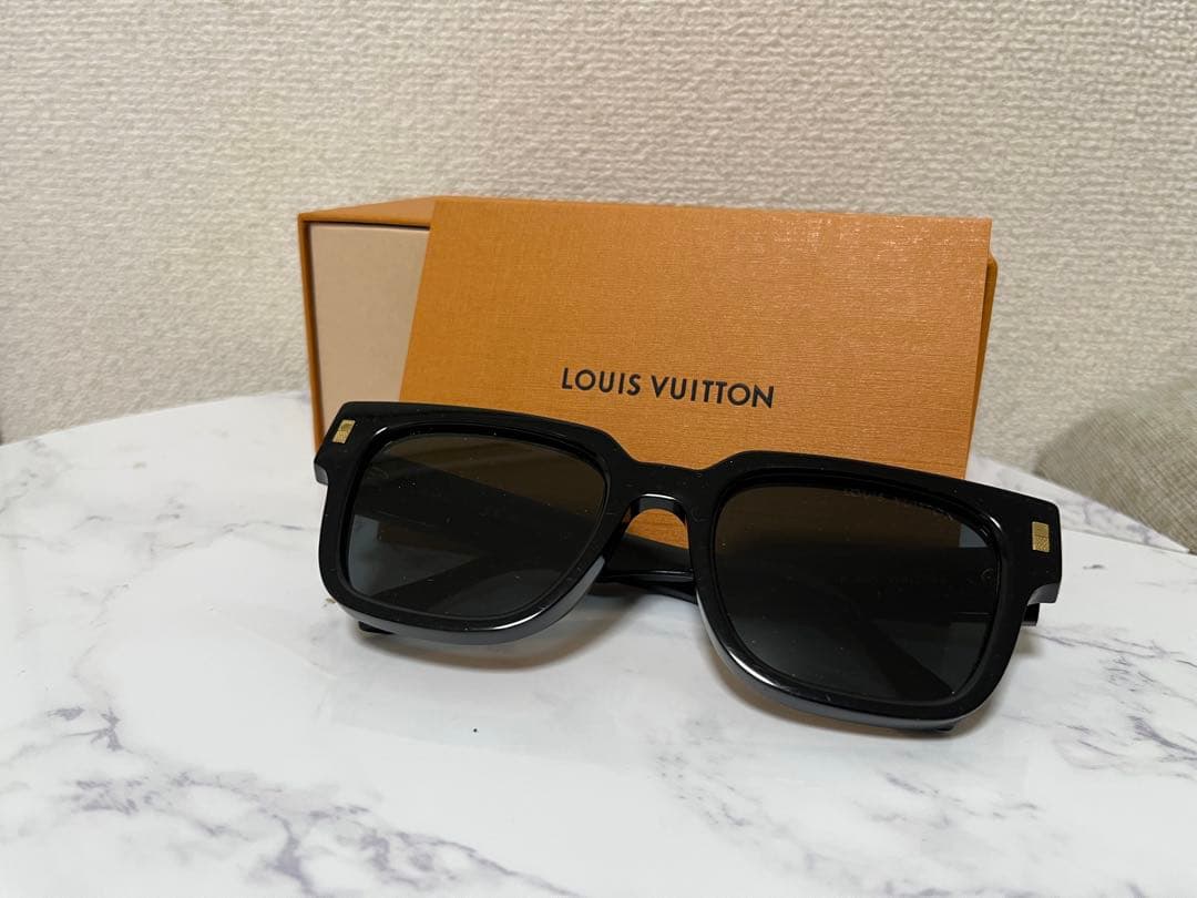 【早い者勝ち】Louis Vuitton サングラス ブラック 美品 ケース付き