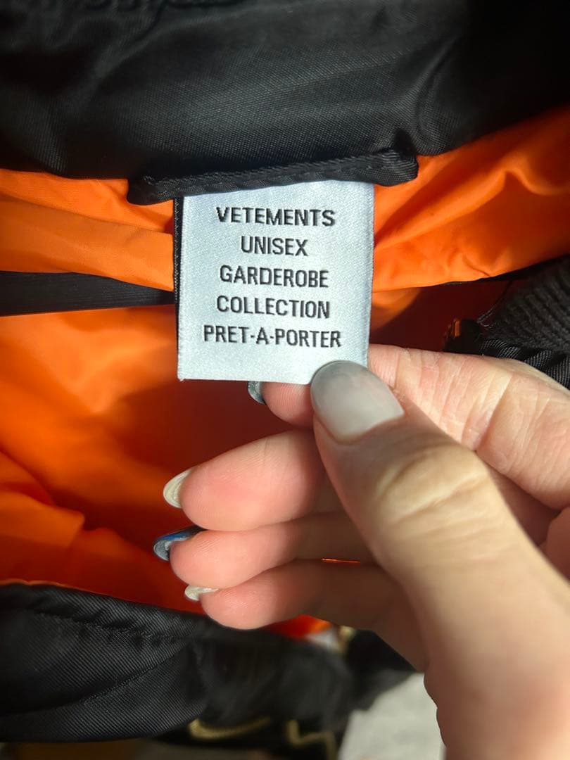 ジャケット・アウター VETEMENTS total darkness bomber jacket