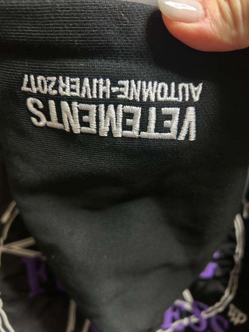 ジャケット・アウター VETEMENTS total darkness bomber jacket