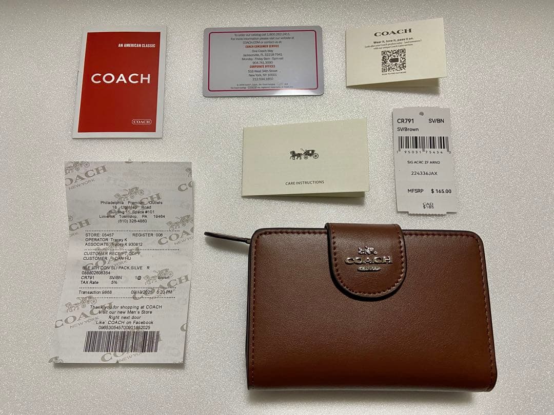 【新品未使用】COACH コーチ 二つ折り財布 ブラウンCR791