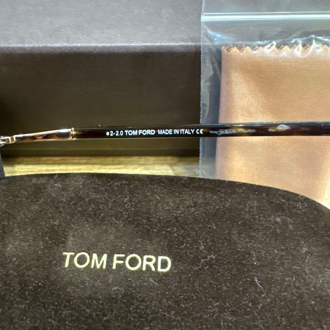 佐藤　TOM FORD べっ甲サングラス