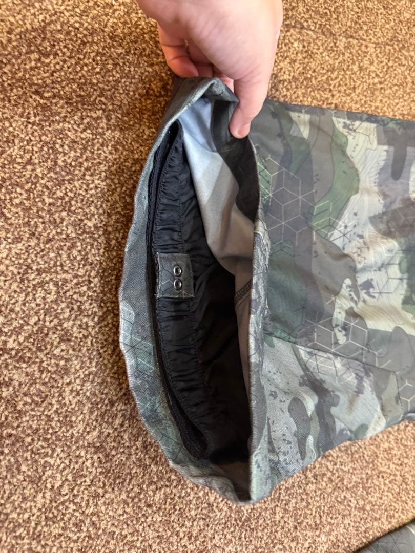 ⭐︎超美品⭐︎Oakley 迷彩 スノーボードパンツ M