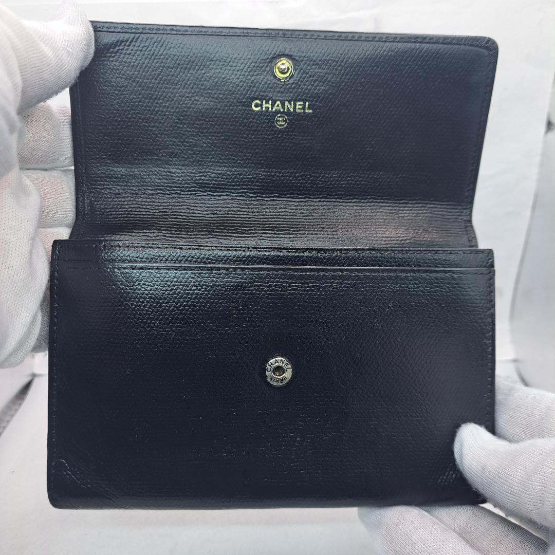 訳あり・美品　CHANEL　ココボタン　コンパクト折り財布　ブラック　財布