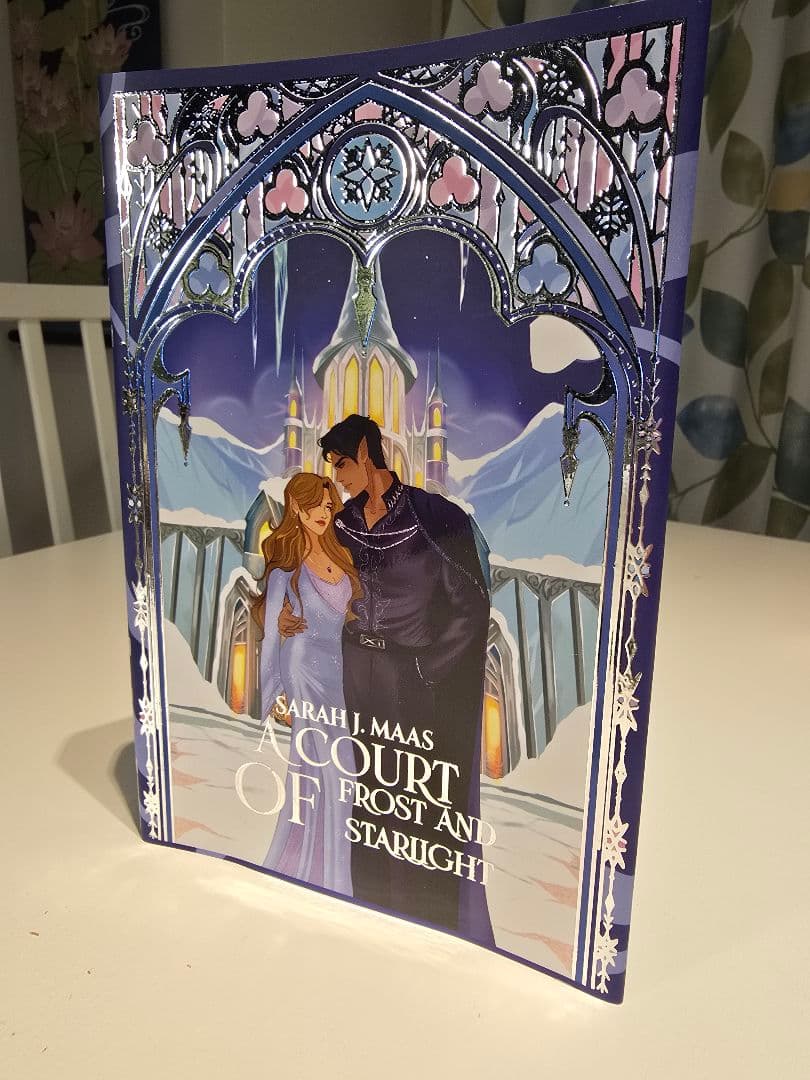 洋書 A court of thorns and roses DUST JACKETS