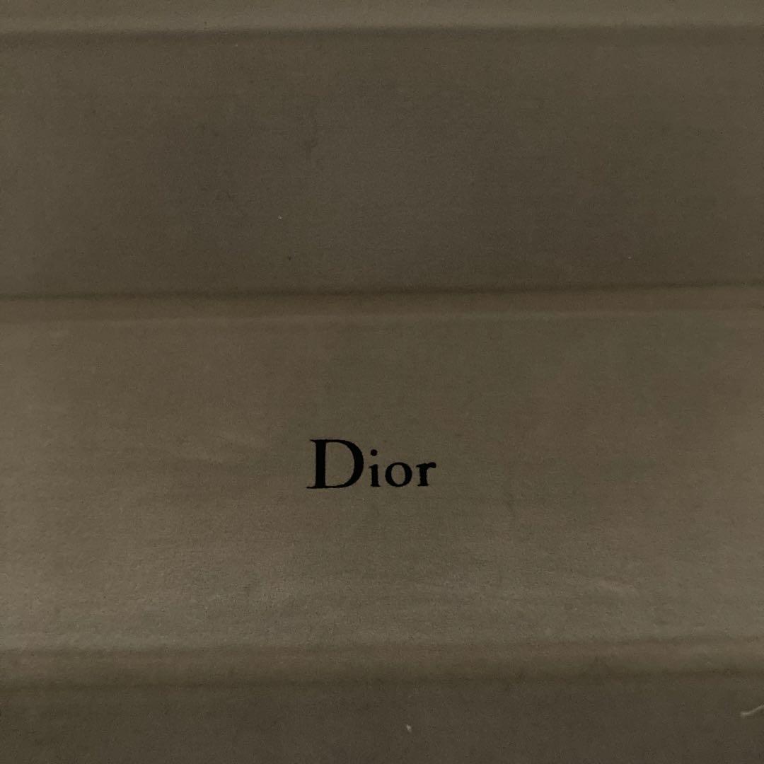 Dior ブラックサングラス
