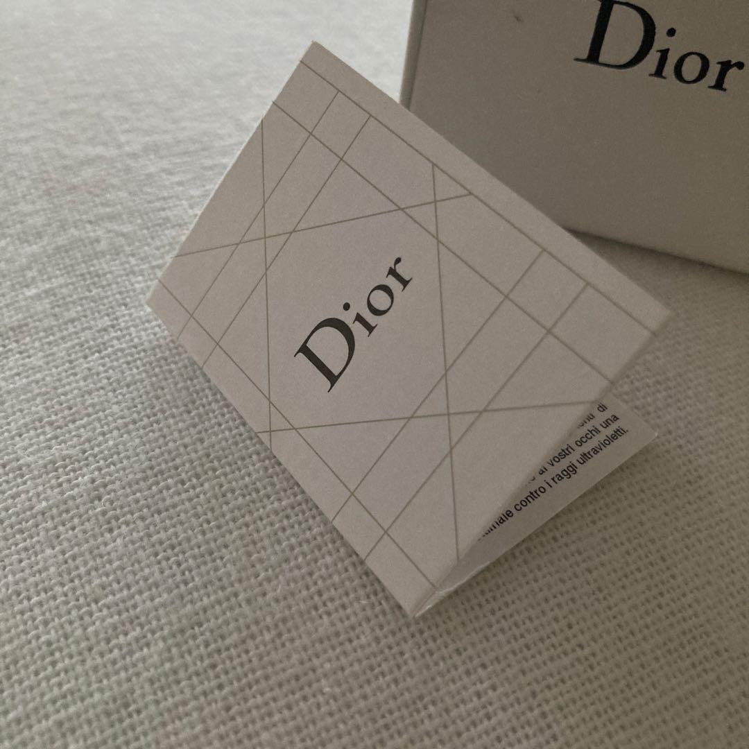 Dior ブラックサングラス