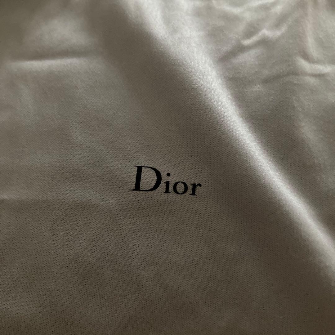 Dior ブラックサングラス