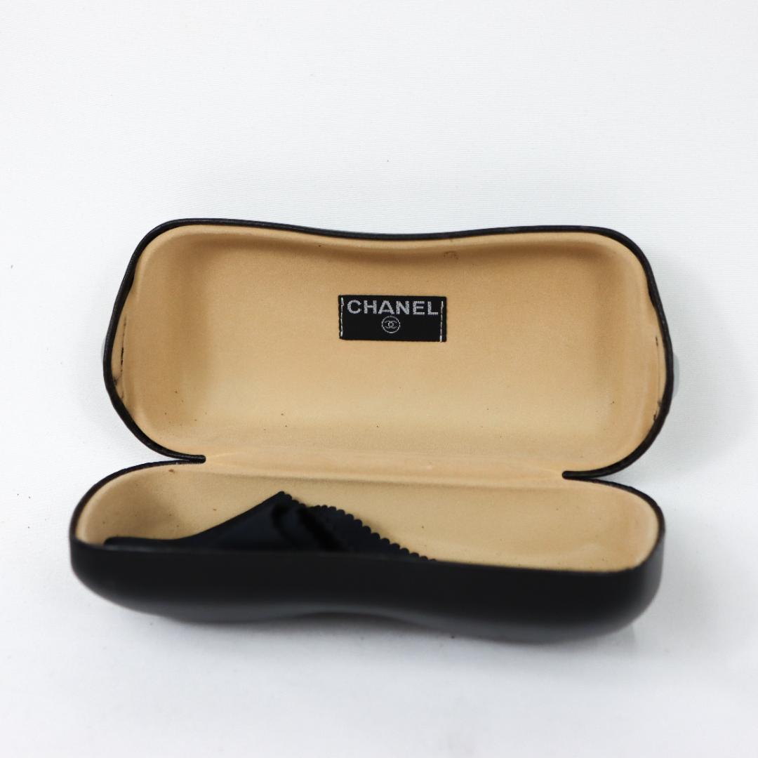 CHANEL ダークレッド サングラス ケース付き