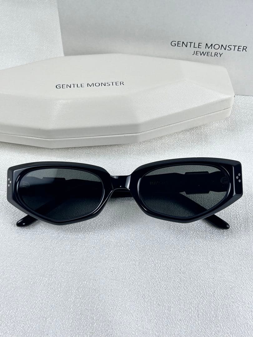 小物 GENTLE MONSTER Ruvy Van-01