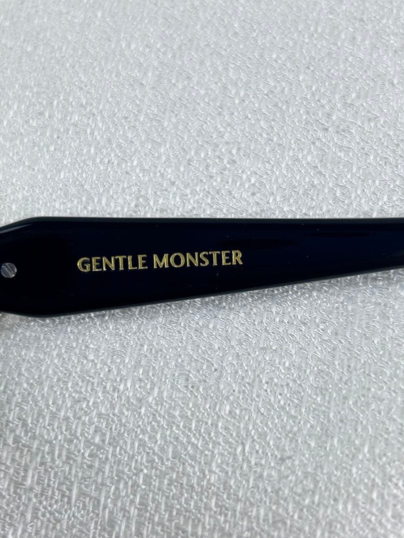小物 GENTLE MONSTER Ruvy Van-01