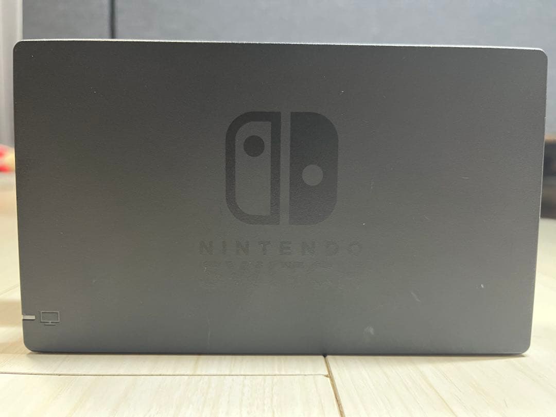 Nintendo Switch 本体 Joy-Con付き　2017年式