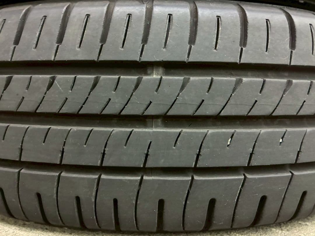 送料込み‼️ 165/60R15 国産 バリ山 ノーマルタイヤ 4本