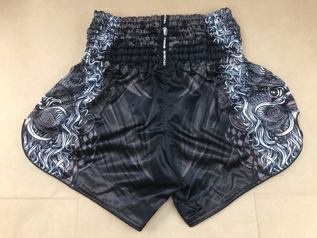 S*y様 最新レア新品　Mサイズ　TWINS キックパンツ　RANGDA ツイン
