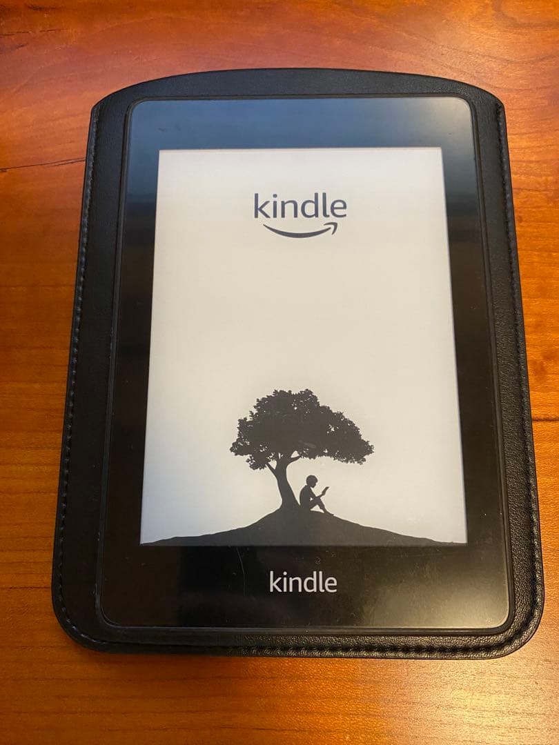 Kindle Paperwhite Wi-Fi 第10世代　ケース付き