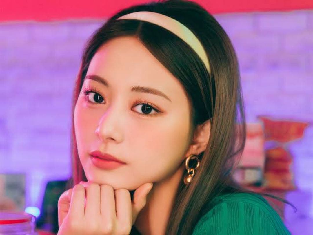TWICE ツウィ 直筆サイン入りチェキ ポラロイド KuraKura