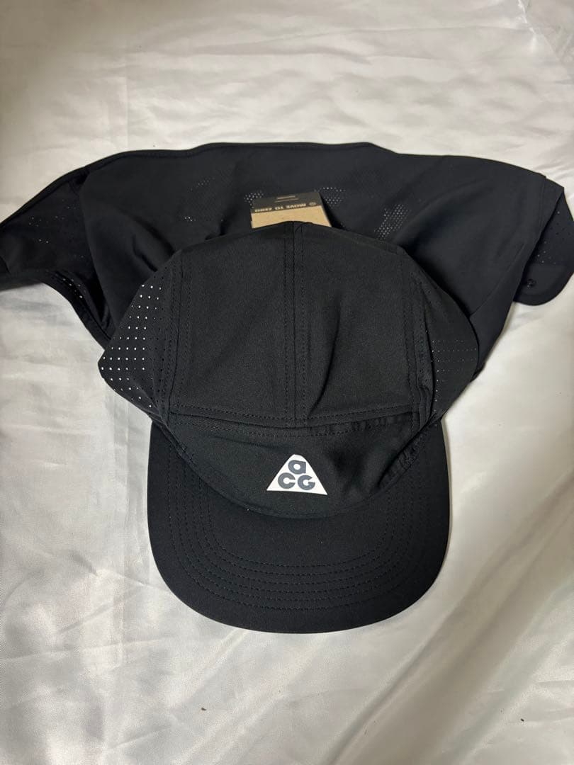 新品 NIKE ACG フライキャップ ケープ付き M/L 首ガード付き