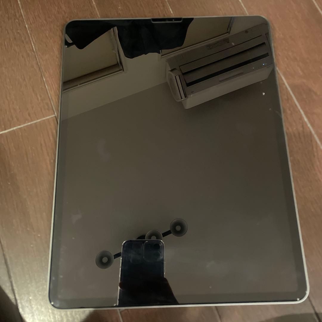 Apple iPad pro 12.6インチ