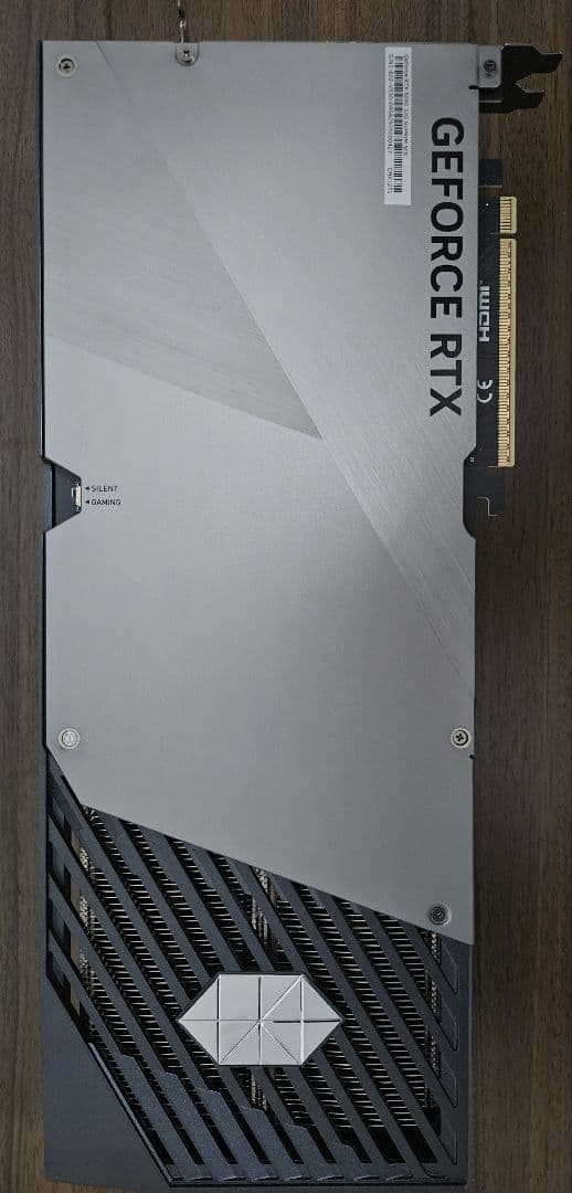 グラフィックボード・グラボ・ビデオカード GeForce RTX 5090 MSI SUPRIM